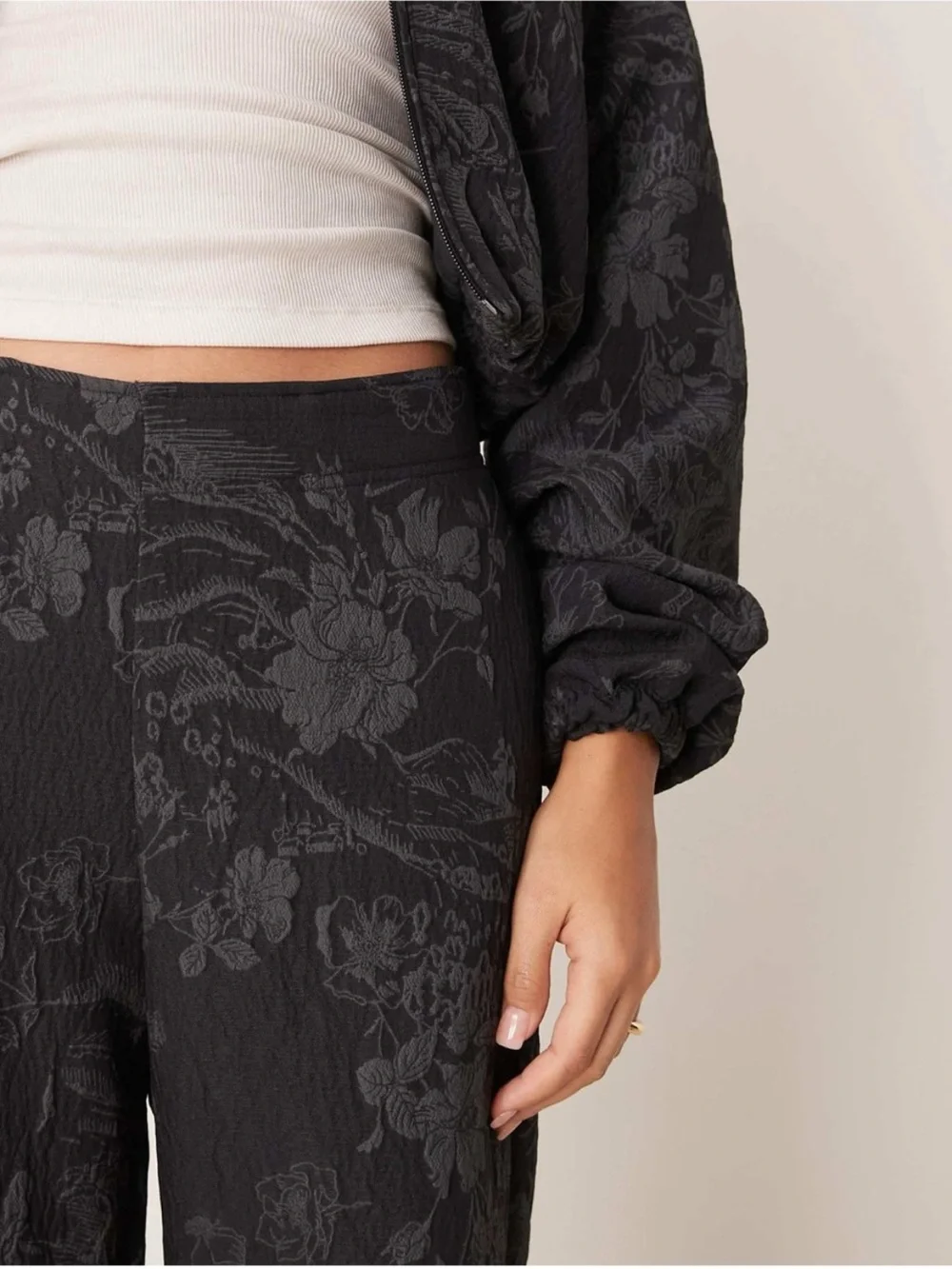 Nike Flared Jacquard Print Pants-NWT-size XL